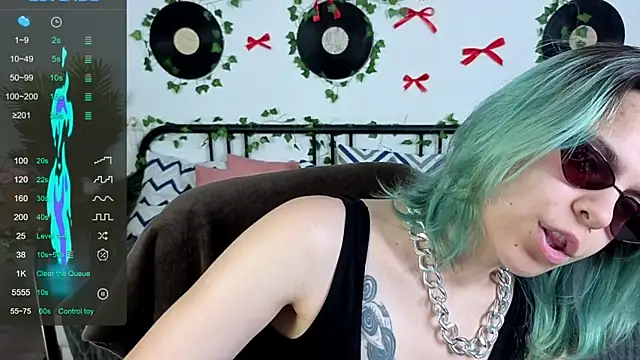 Snapshot of LiraBelle chatting on 07/20/26, 03:32 LiraBelle online show from 07/20/26, 03:32
