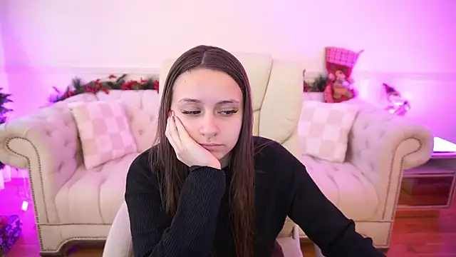 TinyNatalie online show from 01/15/26, 07:46