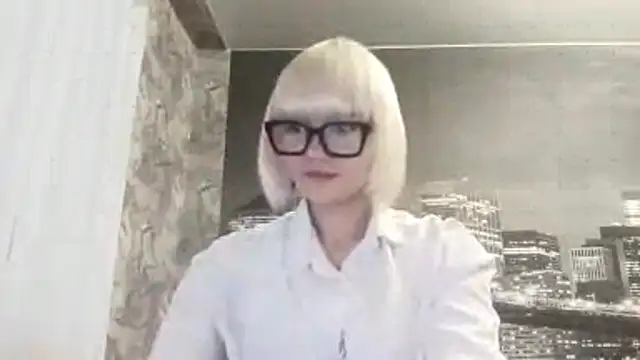 Snapshot of ElenoreVogtman chatting on 11/27/25, 06:26 ElenoreVogtman online show from 11/27/25, 06:26