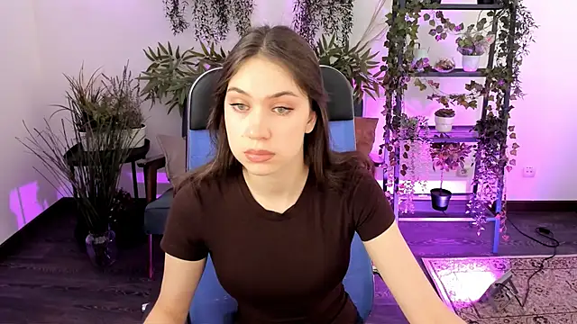 BlossomVesper online show from 11/28/25, 08:50