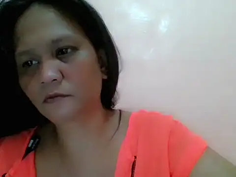 Snapshot of divinegrace1983 chatting on 07/19/26, 07:39 divinegrace1983 online show from 07/19/26, 07:39