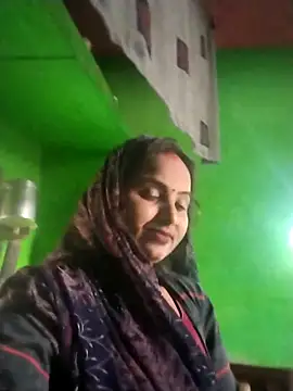 Pooja hote online show from 11/25/25, 03:17