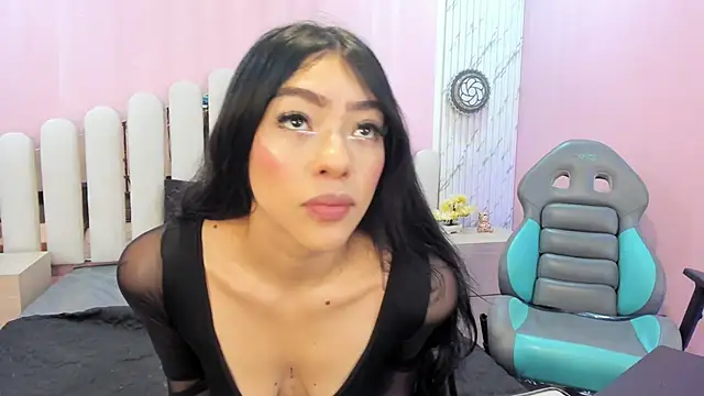 DAKOTA SAKURA online show from 12/02/25, 01:05