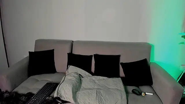 DAKOTA SAKURA online show from 01/08/26, 12:07