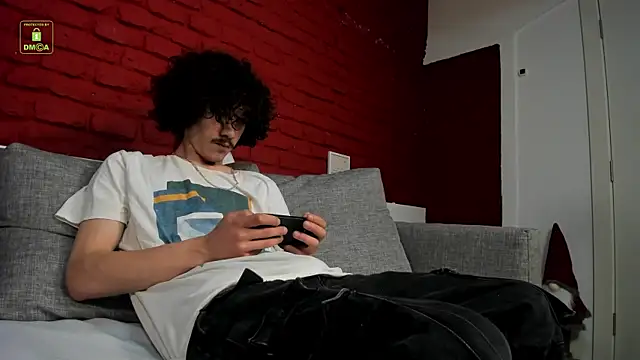 Dilan Wolfe online show from 05/17/26, 11:17