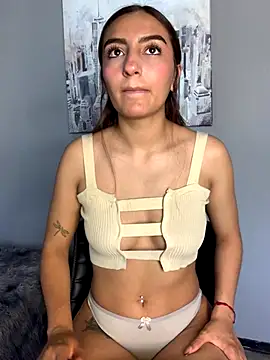 ZoeJohnson Pink online show from 12/15/25, 04:22