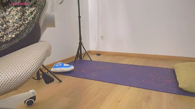 Sweet Eira online show from 04/24/26, 06:43