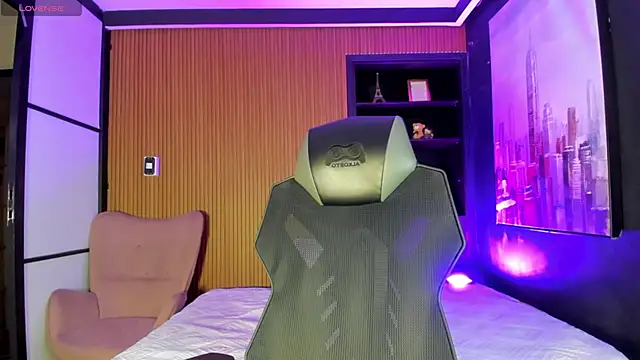 DeboraCopper online show from 02/26/26, 09:41