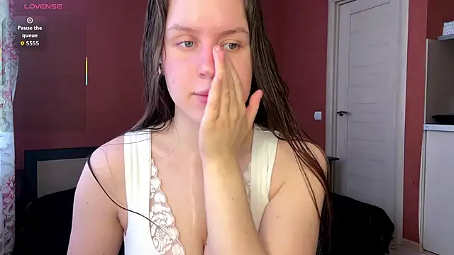 SanoraVillnave online show from 02/25/26, 07:07