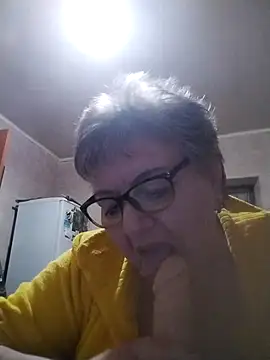 MillanaOcean online show from 11/30/25, 09:19