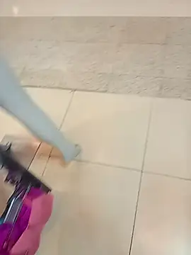 EweXZZ online show from 12/01/25, 08:58