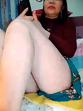 LisantLy online show from 12/17/25, 09:54