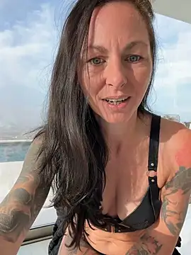 Mel-Mia online show from 02/16/26, 06:09