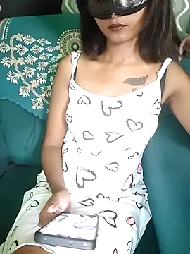 Ammu Kutty143 online show from 04/29/26, 05:17