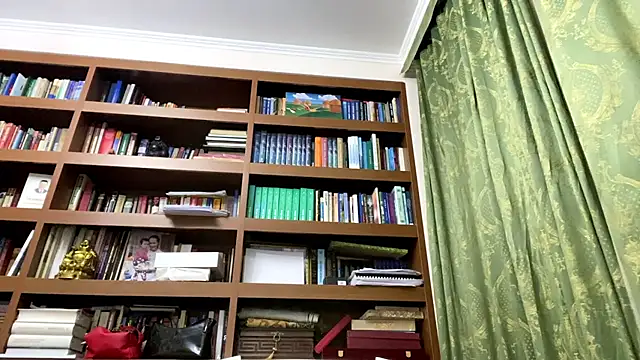 Snapshot of LinaClous chatting on 01/15/26, 01:26 LinaClous online show from 01/15/26, 01:26