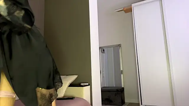 stellaqt online show from 11/29/25, 01:25