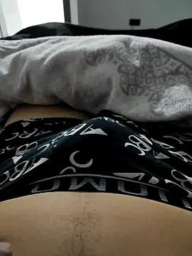 ParejaOcultaXX online show from 11/27/25, 10:34