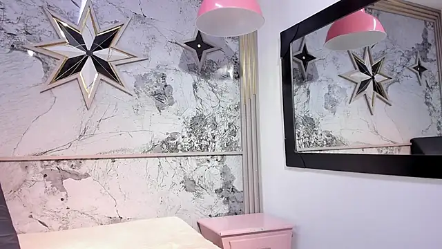 ZoeCollin online show from 03/18/26, 07:28