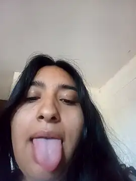 Bizcochitoc4 online show from 03/18/26, 12:52