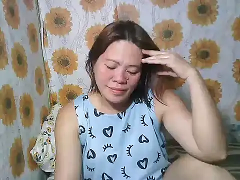 Smilinglovely online show from 04/09/26, 05:18