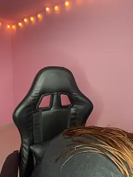 Davne  online show from 12/04/25, 09:12