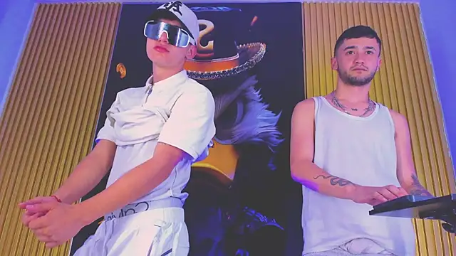 Snapshot of Thegolden_boys chatting on 11/30/25, 05:22 Thegolden boys online show from 11/30/25, 05:22