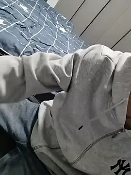 Snapshot of micai_fengbei chatting on 11/30/25, 12:20 micai fengbei online show from 11/30/25, 12:20