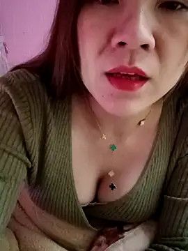 Lily-ross22 online show from 01/12/26, 05:07