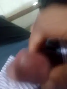 LovelyHughes online show from 03/04/26, 06:14