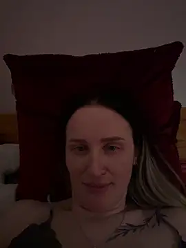 TomilaSi online show from 12/18/25, 11:33