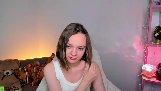 Snapshot of Olivia_Riesz chatting on 12/20/25, 01:12 Olivia Riesz online show from 12/20/25, 01:12