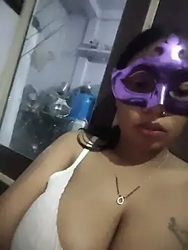 aarti03fb online show from 04/05/26, 06:38