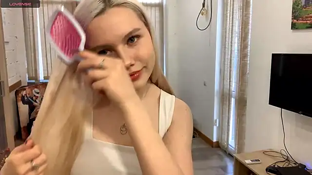 MistikMinx online show from 12/20/25, 01:18