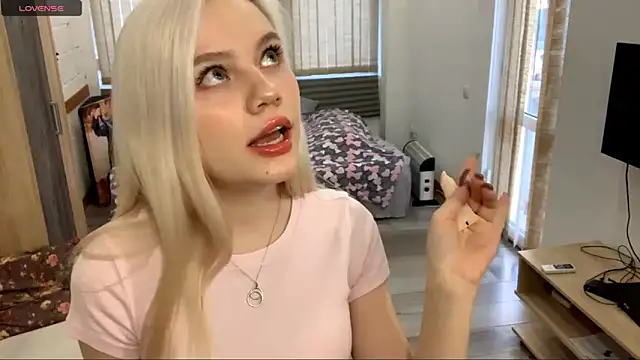 MistikMinx online show from 12/21/25, 01:07