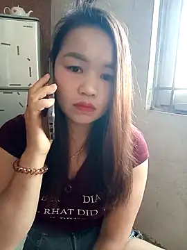 arina-11 online show from 12/18/25, 03:45