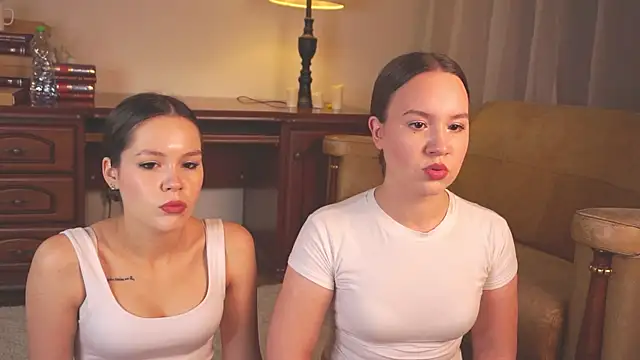 VirginiaRowe online show from 11/27/25, 02:19