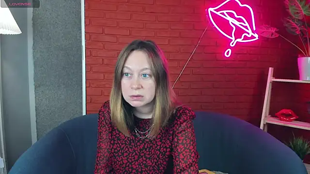 Brooke lover online show from 11/28/25, 08:33