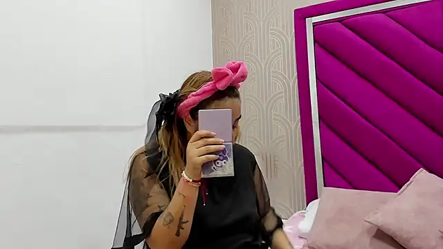 emma cook  online show from 01/05/26, 08:56