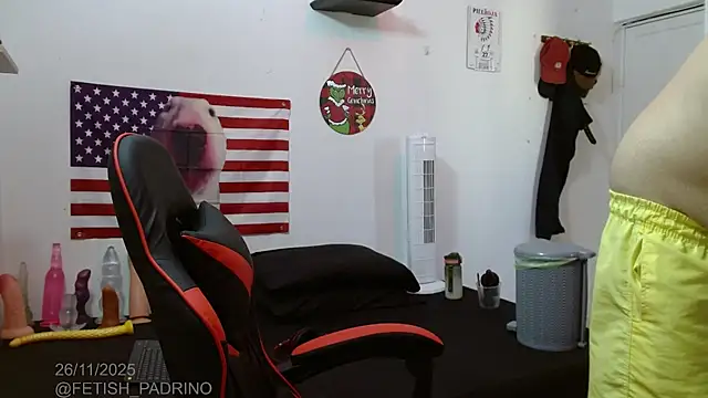 holegape online show from 11/27/25, 11:45