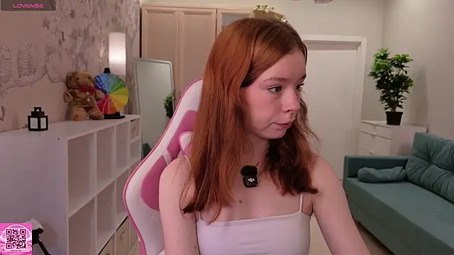 Snapshot of eva_aria chatting on 06/11/26, 01:05 eva aria online show from 06/11/26, 01:05