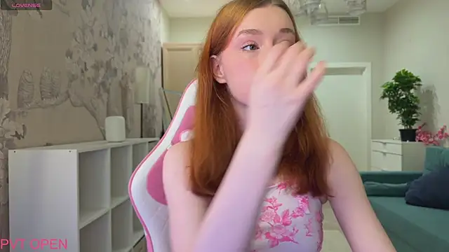 Snapshot of eva_aria chatting on 07/20/26, 04:38 eva aria online show from 07/20/26, 04:38