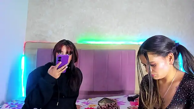 Snapshot of akoradia_mondcm chatting on 12/02/25, 01:44 akoradia mondcm online show from 12/02/25, 01:44