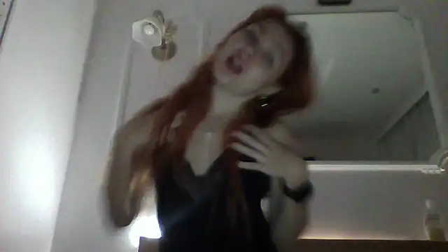 redfoxLaya online show from 11/25/25, 09:37