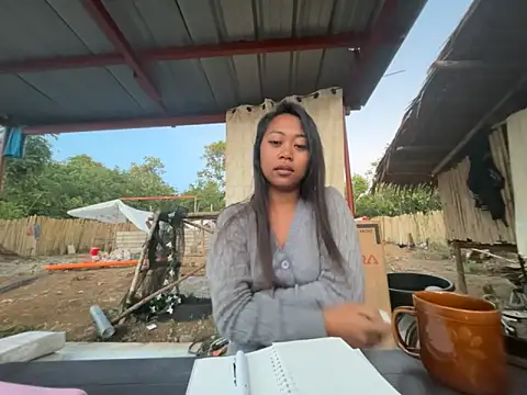 Juliet official pro online show from 04/17/26, 09:51