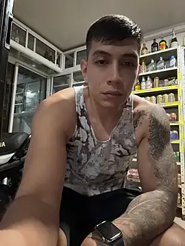 OliverWest04 online show from 05/11/26, 07:03