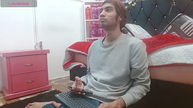 andresdark 07 online show from 01/17/26, 07:17