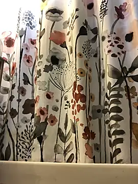 xxxenzo1 online show from 12/12/24, 06:31