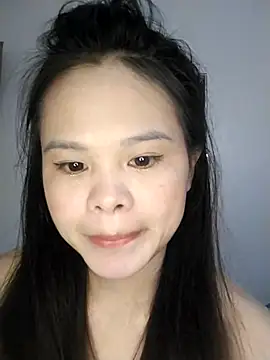 Snapshot of alice-2005 chatting on 11/27/25, 07:54 alice-2005 online show from 11/27/25, 07:54