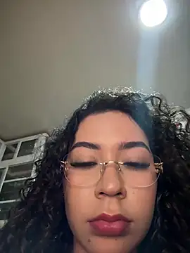VictoriaaRose online show from 06/30/26, 03:51
