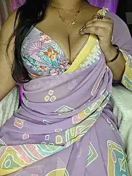 Snapshot of Curvy_Pooja chatting on 07/07/26, 03:53 Curvy Pooja online show from 07/07/26, 03:53